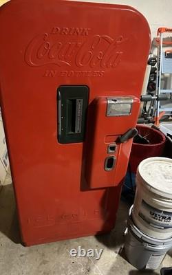 1939 Vintage Coca-Cola Soda Bottle Vending Machine Collectible Restored