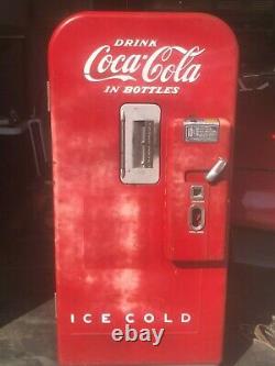 1949 Vendo F39b5 Coke Machine