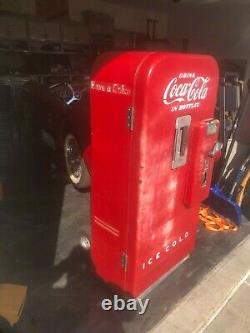 1949 Vendo F39b5 Coke Machine