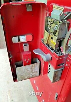 1950 Vendo 39 5-cent Coke Machine