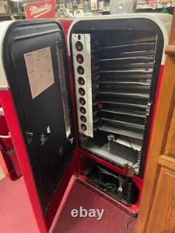 1950's Vendo 81 Coca Cola Machine