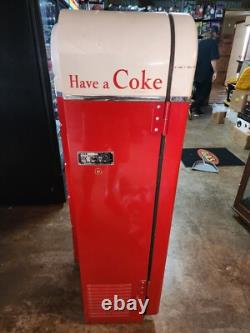 1950's Vendo 81 Coca Cola Machine