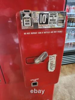 1950's Vendo 81 Coca Cola Machine