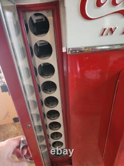 1950's Vendo 81 Coca Cola Machine