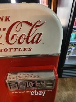 1950's Vendo 81 Coca Cola Machine