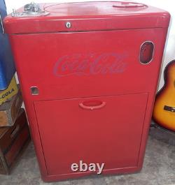 1950's Vendo Model A23E Coca Cola Vending Machine, Spin Top, Coin Op