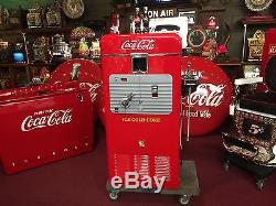 1950's Vendorlator VMC 33 Coke Vending Machine w Drinking Fountain Watch Video