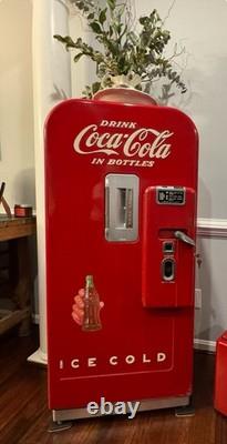 1950s Coca Cola Original Vendo 39 Coke Machine 10 Cent Machine