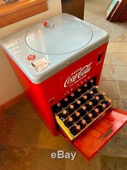 1950s Coca Cola Vendo A23 Deluxe Spin Top