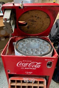 1950s Vintage Coca Cola Coke Vendo A23E Coin Op Spin Top Soda Machine