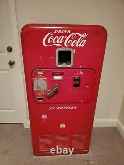 1955 VMC-33 Coca Cola Machine, OPERATIONAL, UNRESTORED, ALL ORIGINAL