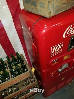 1955 VMC-33 Coca Cola Vending Machine All original fully functional