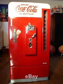 1956 Coca Cola COKE Vendo 110 (V-110) Vending Machine