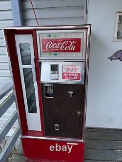 1957 Coca Cola Machine