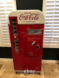 1958 vendo coke machine