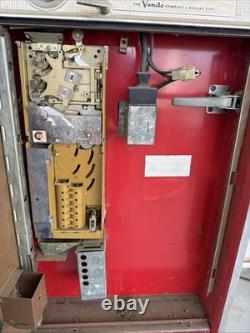 1960 VINTAGE COCA-COLA BOTTLE 10 Cent VENDING MACHINE