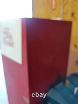 1968 Vintage Bottle Coke Machine. Very Rare Model Find! Vendo V 125A. 8oz Bottle