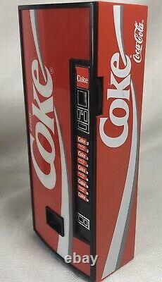 1987 Radio COKE Coca-Cola Vending Machine Novelty Transistor Hong Kong AM/FM