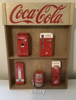 2020 Jacobs & Vendo Mini Coca Cola Vending Machines & Display Shelf