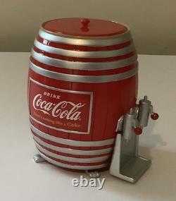 2020 Jacobs & Vendo Mini Coca Cola Vending Machines & Display Shelf