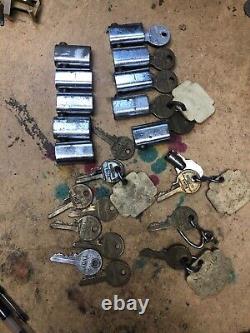 5 complete Soda Ideal slider locks and keys withextra keys and locks