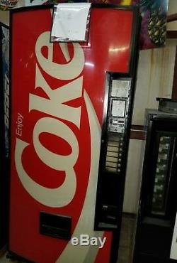$795 Soda Machines Drink Machines Takes Bill/coins, Cans Only30 Day Warranty