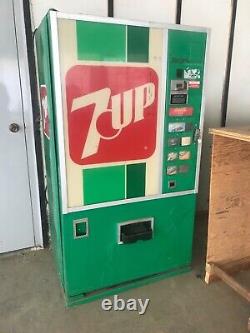 7up vending machine, 10 oz bottles