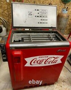 ANTIQUE Working Vintage coke slider chest cooler vending machine -Glad I GBV-50