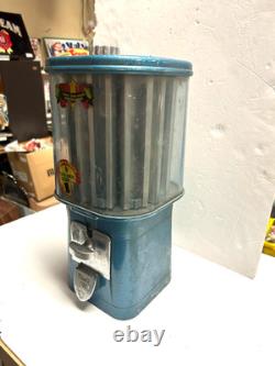 Acorn Gold Mine 10 Colume Vending Machine Circa 1950-60 No Key Turns Freely