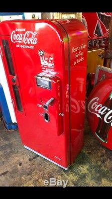 All Original Vendo 81 A Coca Cola machine Beautiful condition WILL SHIP