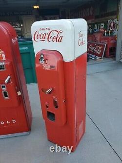 Antique 1950 Authentic Small Coca-cola Vending Machine Vmc-44 Pick Up Only