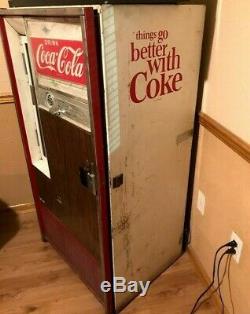 Antique Coca Cola Machine- Vendo