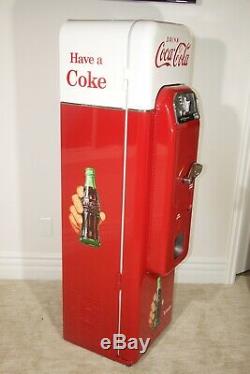 Antique Coca Cola (coke) Machine Model Vendo 44