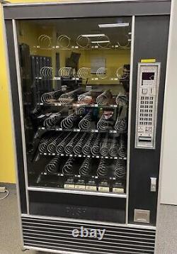 Automatic Products SnackShop 7600 Snack Vending Machine