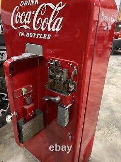 Beautiful Restored 1950s Coke Coca Cola Machine Vendo 39 USA