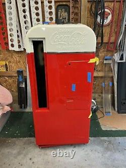 Beautiful Restored 1950s Coke Coca Cola Machine Vendo 81 44 39 72 56 USA