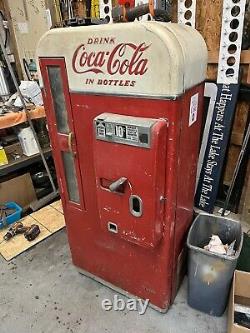 Beautiful Restored 1950s Coke Coca Cola Machine Vendo 81 44 39 72 56 USA