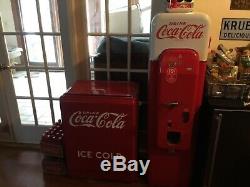 Beautiful VMC #44 COCA-COLA MACHINE Americas Most Popular Machine