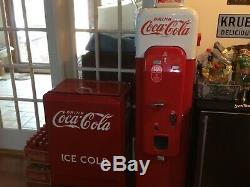 Beautiful VMC #44 COCA-COLA MACHINE Americas Most Popular Machine