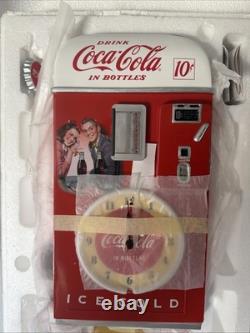 COCA-COLA Time For Refreshment Vending Machine Cuckoo Clock Bradford Exchange