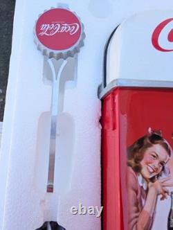 COCA-COLA Time For Refreshment Vending Machine Cuckoo Clock Bradford Exchange