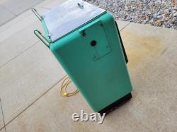 Canada Dry Ideal 55 debossed original