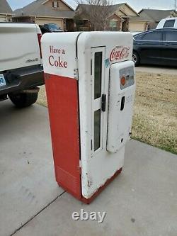 Cavalier 72 Coke Machine