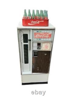 Cavalier CSS-8-64 Coke Machine With Coke Bottles