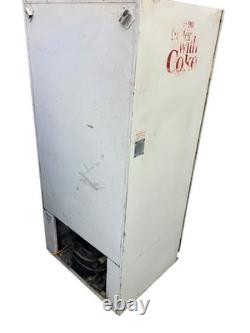 Cavalier CSS-8-64 Coke Machine With Coke Bottles