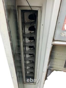 Cavalier CSS-8-64 Coke Machine With Coke Bottles