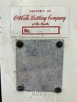 Cavalier CSS-8-64 Coke Machine With Coke Bottles