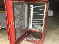 Cavalier Coke Machine USS-8-64