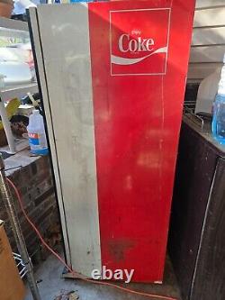 Cavalier vintage coke machine