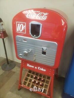 Cavelier 102 Segregation Era 2 Sided Coke Machine